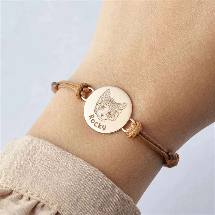 BarkBlings™ Custom Pet Portrait Bracelet – Adjustable Leather with Round Pendant, Perfect Gift for Dog Lovers