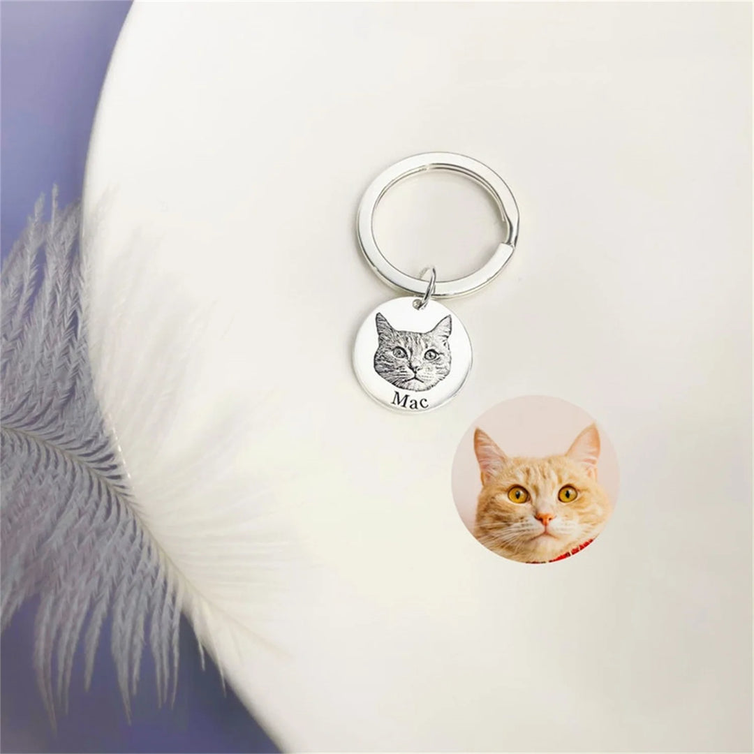 BarkBlings™ Custom Pet Portrait Keychain – The Perfect Gift for Pet Lovers